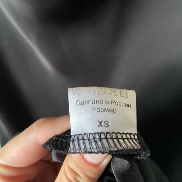 Stunning Midi Black Silky Dress Size S - Picture 8 of 8